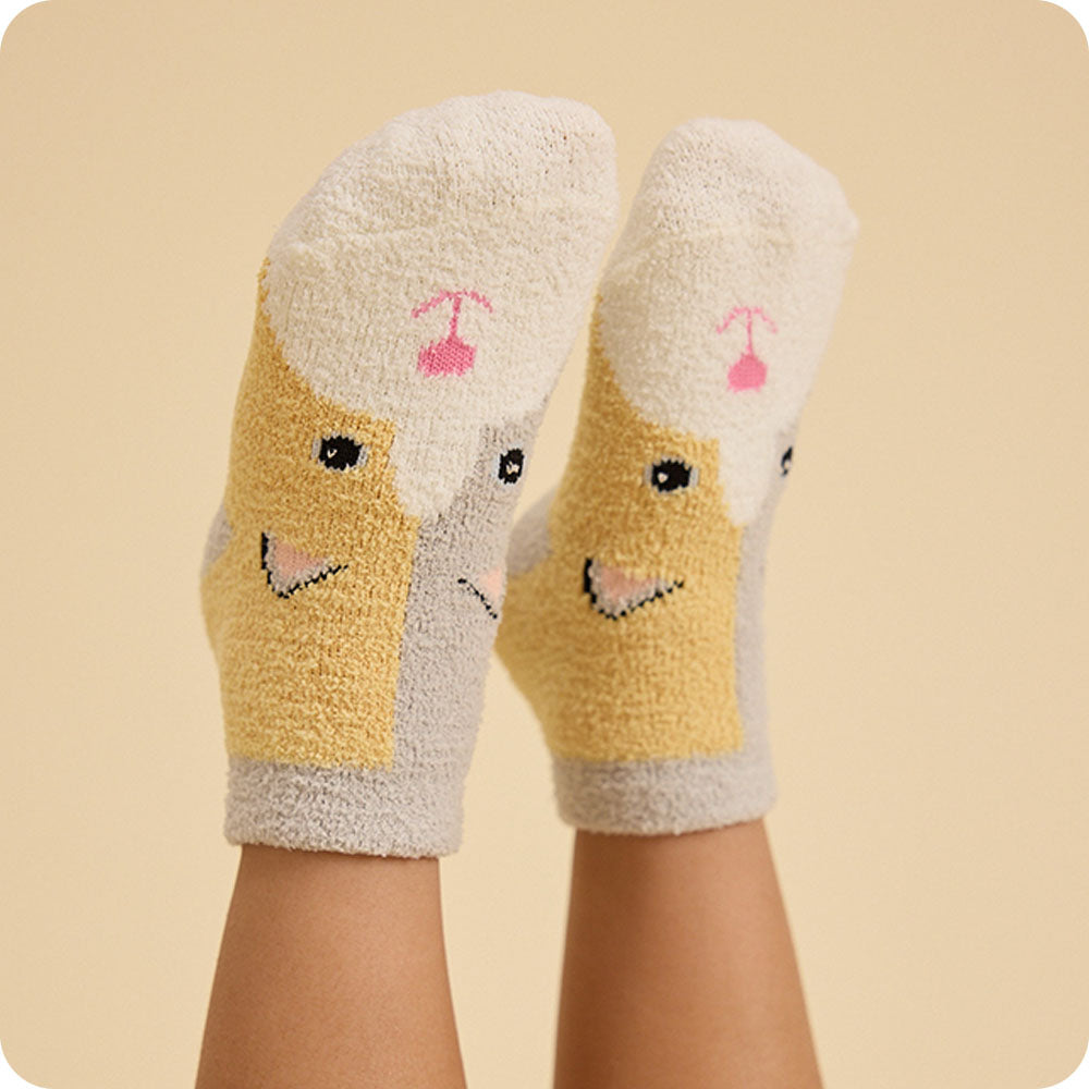 Image 111: calico socks on kids feet